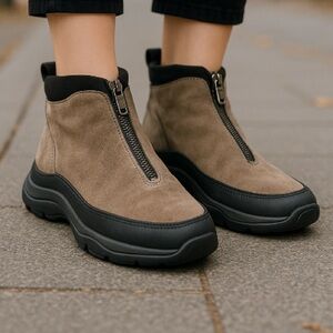 LL BEAN 7.5 Leather Short Ankle Boots w/Primaloft Zipper Winter Booties.…